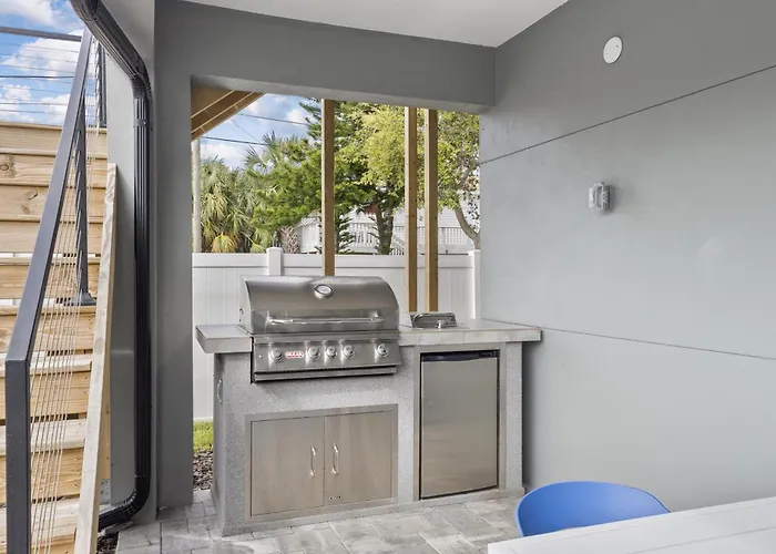 Heated Saltwater Pool, Walk2beach, Game *