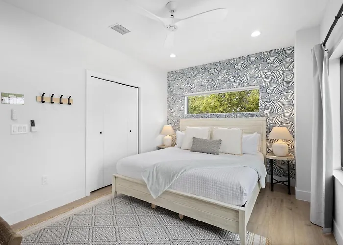 Heated Saltwater Pool, Walk2beach, Game Holiday home Clearwater Beach