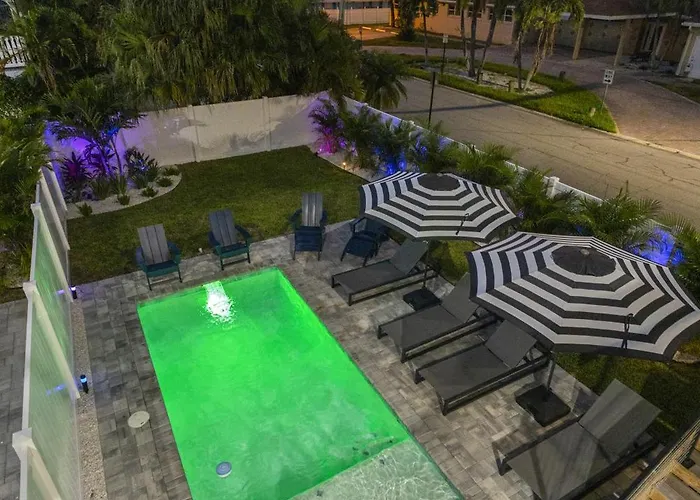 Hébergement de vacances Heated Saltwater Pool, Walk2beach, Game Clearwater Beach