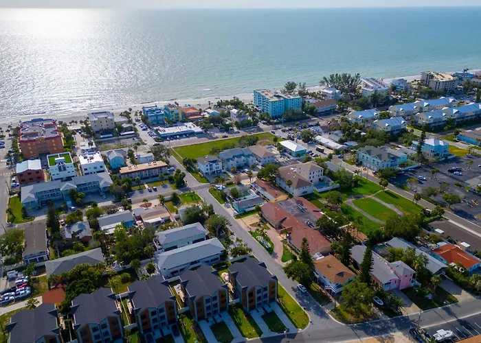 Heated Saltwater Pool, Walk2beach, Game